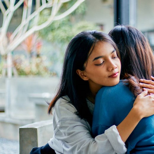 15 Helpful Phrases To Say to Someone Going Through Divorce