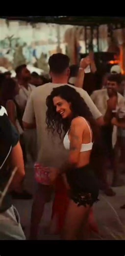 party dance� | Hippie lovers