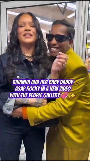 Did you see Rihanna's outfit in NYC? 💓🔥 #rihanna #fashion