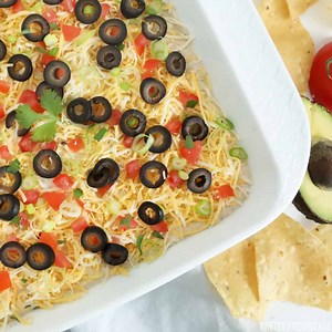 The BEST Mexican 7 Layer Dip