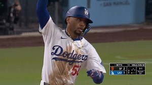 MOOKIE YOU ARE UNREAL. | Los Angeles Dodgers