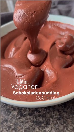 Elvira Flohr | 🍫 Schokoladenpudding zum Dahinschmelzen Nur 3 Zutaten und auch noch vegan, Industrie - zuckerfrei, sojafrei und glutenfrei 🎈 Du brauchst... | Instagram
