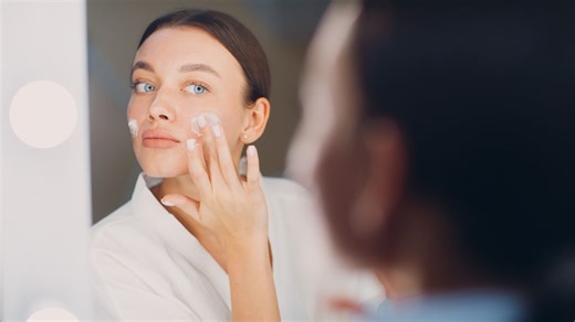 La crema más vendida de Charlotte Tilbury se reinventa para ofrecer efecto lifting