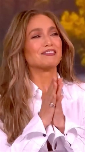 Jennifer lopez on ON THE VIEW interview Some backstage moments 🥰🔥 #jlo #jenniferlopez #superbowl