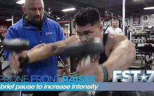 【中文字幕】70秒看懂FST-7终极增肌训练法-俯卧哑铃前平举@FitRex健身