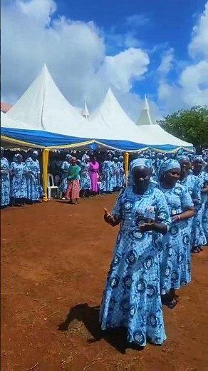 The joyful Catholic women in the Church 🙏