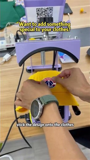 Amazing! This 3D embossed effect on clothing is actually printed by a UV printer!