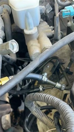 Fuel pressure test 3gen Toyota 4Runner #automobile #drift #cars #mechanic