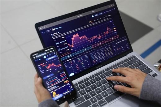 IHSG Dibuka Melemah 0,56% ke 9.083, Saham UNTR hingga ASII Ambruk ke Zona Merah