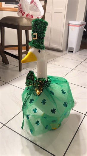 DIY Dollar Tree Porch Goose Makeover