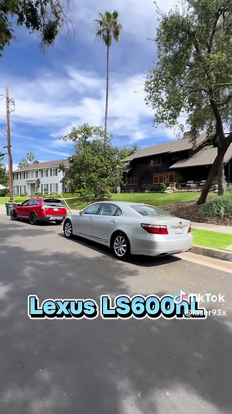 Replying to @eleianyaps I’m always #carspotting and sometimes the spot is so elite I gotta flip a U-turn and hop outta the car for a better look today it was a #lexus #ls600hl #hiddeninplaintraffic #normcarcore