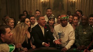 Daniel Craig lets James Bond have fun on 'Saturday Night Live'