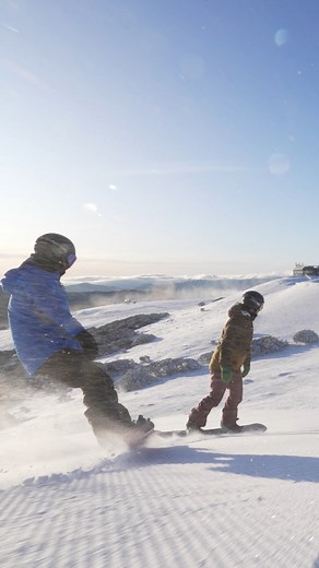 ❄️🏠 Find yourself daydreaming about this upcoming winter? Secure your 2024 accommodation now and create long lasting memories with family and friends. | Mt Buller