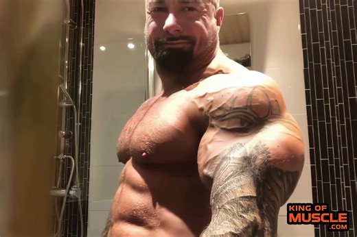 ‏Buff Muscle Daddy #Bodybuilder