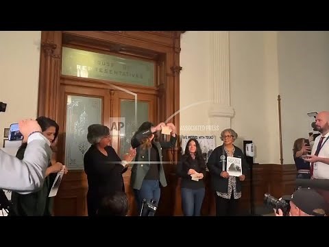 Texas Democrats sleep at the Capitol to protest GOP actions in Texas redistricting fight