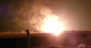 Natural gas pipeline explodes, triggers blaze in Missouri