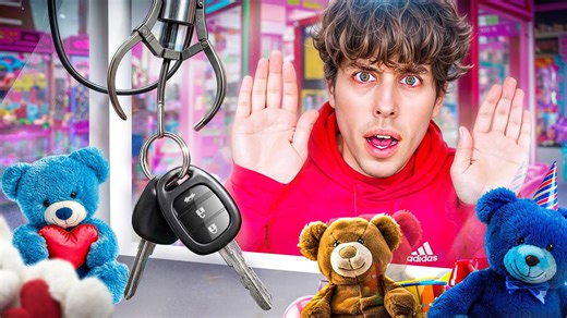 My car keys got stuck in a claw machine!