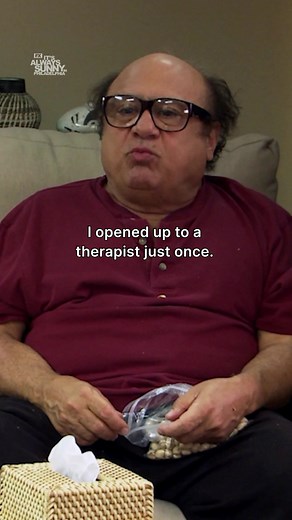Zip him back up PLEASE! #ItsAlwaysSunnyInPhiladelphia #FrankReynolds