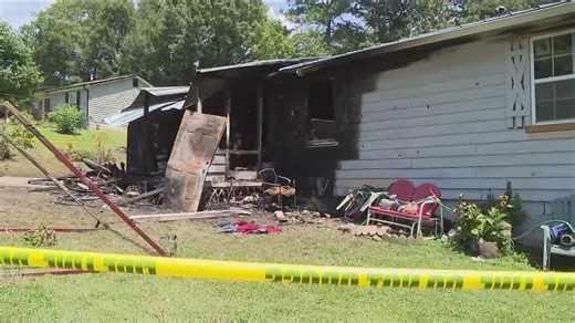 One dead, multiple rescued after devastating house fire in Cobb County: Officials