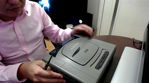 一直没拆过的 世嘉土星 SEGA SATURN 拆机视频