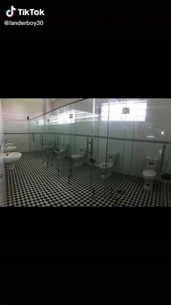 #fy #fyp #foryou #foryoupage #designfails This peoples have one job!😆😅🤣😂