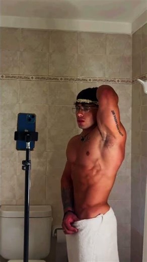 Franco Bertaina | 3 #gymrat #fitness #manmodel #ski