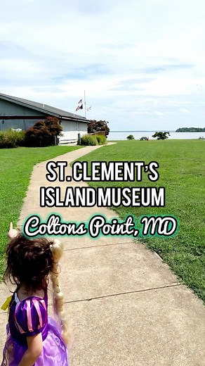 Maryland Museums 🏝️ St. Clement’s Island Museum 📍38370 Point Breeze Rd, Colton’s Point, MD 20626 ⏰ Daily, 10am-5pm 💰$3/adult, $1.50/ages 6-18, free/5 and under 🅿️ Free parking in a parking lot 🧺 Picnic tables 🎣 Pier Notable features: ✨ They have boat rides to Piney Point lighthouse on the island for $7/person, last ride is at 3pm 🛶 ✨ they’ll be remodeling soon 🔨 ✨ check their website for events 📆 💛 FOLLOW to discover more fun things to do and hidden gems in the DMV (and more!) 💛 #stcl