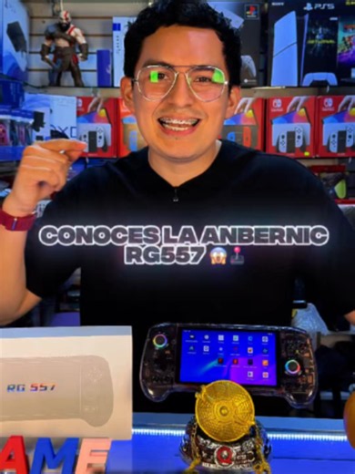 ¿POR QUÉ LA ANBERNIC RG557 ES UNA DE LAS MEJORES CONSOLAS PORTÁTILES DEL 2026? 🎮🔥 Si estás buscando una consola portátil potente, moderna y con un excelente rendimiento, la Anbernic RG557 es una de las mejores opciones que puedes comprar este 2026. 🚀 En Videojuegos Arcadia Store ya tenemos disponible la nueva Anbernic RG557, diseñada para disfrutar de miles de juegos retro, títulos modernos compatibles y servicios de juego en la nube, todo desde la palma de tu mano. 🚀 ¿Por qué comprar una An