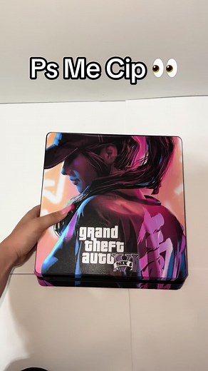 Showcasing the PS5: Grand Theft Auto V Game Case