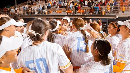 Monica Abbott breaks down her shutout over Arizona in the 2007 WCWS and reaching the 700 strikeout milestone