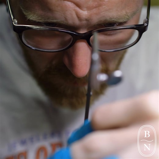 Build your custom engagement ring. Our jewelry experts are here to help 24/7! | Blue Nile