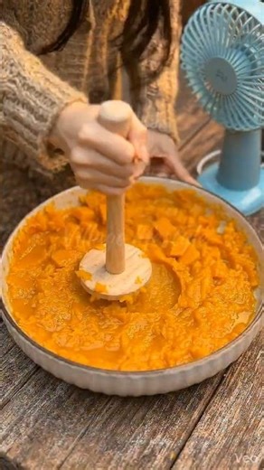 Miniature “Chinese Village Pumpkin Cooking in Heat 😂🔥 | Tiny Fan Comedy”