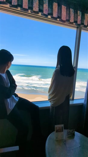 【公式】ANAホリデイ・インリゾート宮崎 on Instagram: "＼＼宮崎に来るなら絶対ココ!!／／ オーシャンビューでリゾート気分を満喫💖ホテルのお部屋紹介♪ カップル、家族、女子旅に合わせた多彩なお部屋をご紹介🌴🌺 #ANAホリデイインリゾート宮崎 #ホテル #旅行 #宮崎 #観光 #女子旅 #家族旅行 #青島 #ルームツアー"