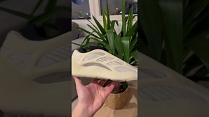 Yeezy 700 V3 Azael – Unboxing & On Foot #shorts #sneakers #shoes #adidas #yeezy