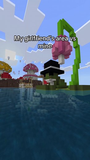 Two different ways of playing #minecraft #minecraftmemes #minecraftbedrock #minecraftbuild #viral