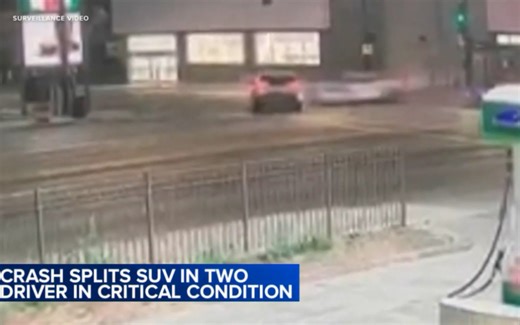 安全驾驶！野马102英里/时侧面撞丰田RAV4致解体，RAV4驾驶员不治