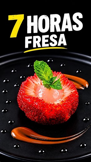¡Convirtió 2 Frutas Diferentes en una FRESA Perfecta! #shorts#youtubeshorts