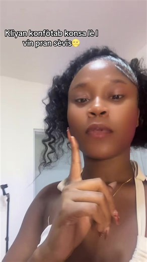 Kliyan nou alèz konsa ?😹😹😹#views #viral #pestañas #cejasperfectas #pourtoi