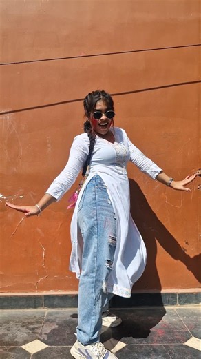 Happy Holi 🥳 | Kamariya Hila Rahi Hai | #dance #trending #viralvideo #holi #holi2026 #happyholi #new