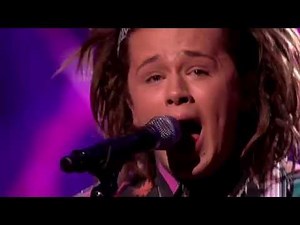 Luke Friend performing Run by Snow Patrol