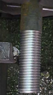 Threading on Lathe machine 😯