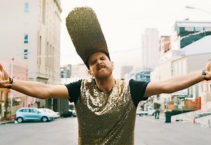 Jack Parow skep temalied vir Van Der Merwe film