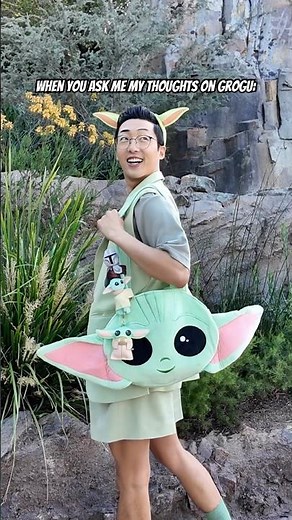 #Grogu #BabyYoda outfit@ #StarWars #GalaxysEdge #disneyland #themandalorian #disneypark #mandalorian