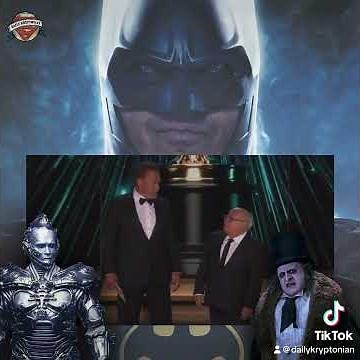 One of the best moments from Oscars! Batman Reunion!! Arnold and Danny Devito with Michael Keaton!