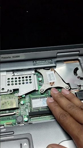 2000s Retro Laptop Comeback 💻 HP Compaq Presario X100 Windows XP #techretro