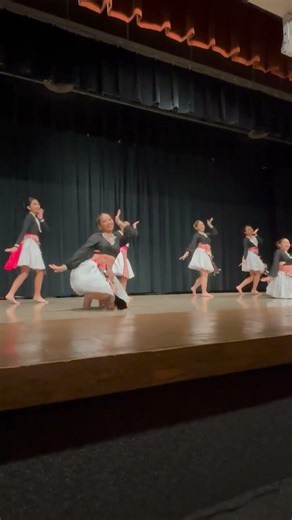 Hmong community celebrates history, culture, and veterans on Hmong American Day