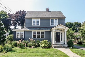 331 Lake Ave, Bridgeport, CT 06605 - MLS 24034072 - Coldwell Banker