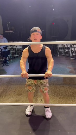 How a little person enters a ring @THE BIG NASTY #wrestling #trainedprofessional