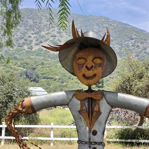 Metal Scarecrow Garden Statue: Country Style Halloween Fall Decor - Etsy