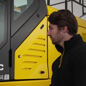 Experience the exceptional. Discover the CommandPlus cab featured on all JCB X Series excavators. | JCB
